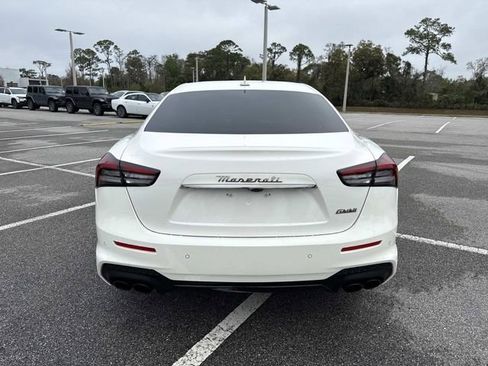 Used 2023 Maserati Ghibli Modena image 4