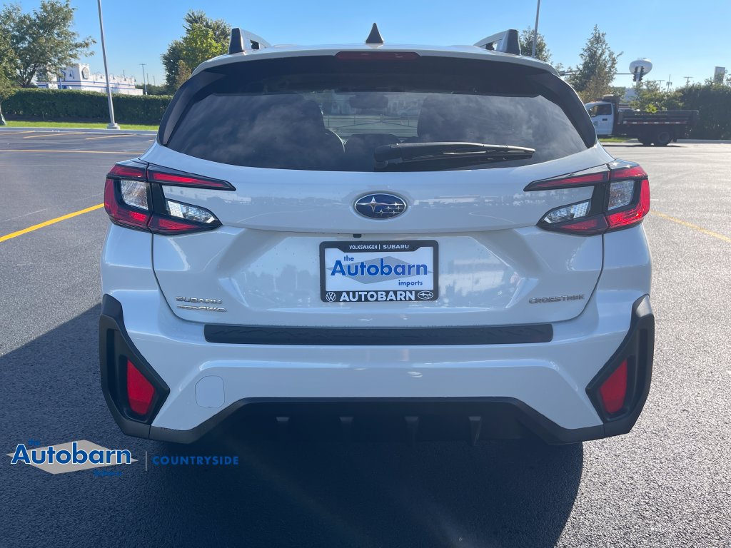 Used 2024 Subaru Crosstrek 2.0i Premium AWD/4WD image 4
