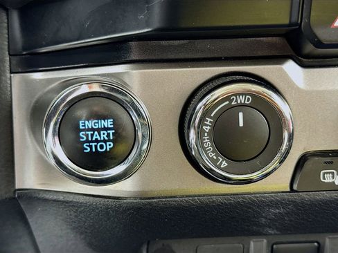Used 2023 Toyota Tacoma SR5 AWD/4WD image 29