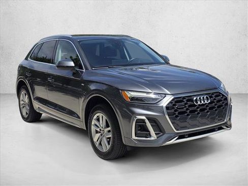 Certified 2023 Audi Q5 2.0T Premium w/ Convenience Package AWD/4WD image 3