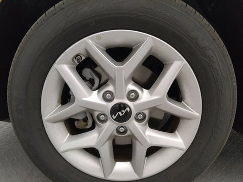 Used 2025 Kia Soul S image 31