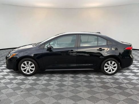 Used 2023 Toyota Corolla LE FWD image 4