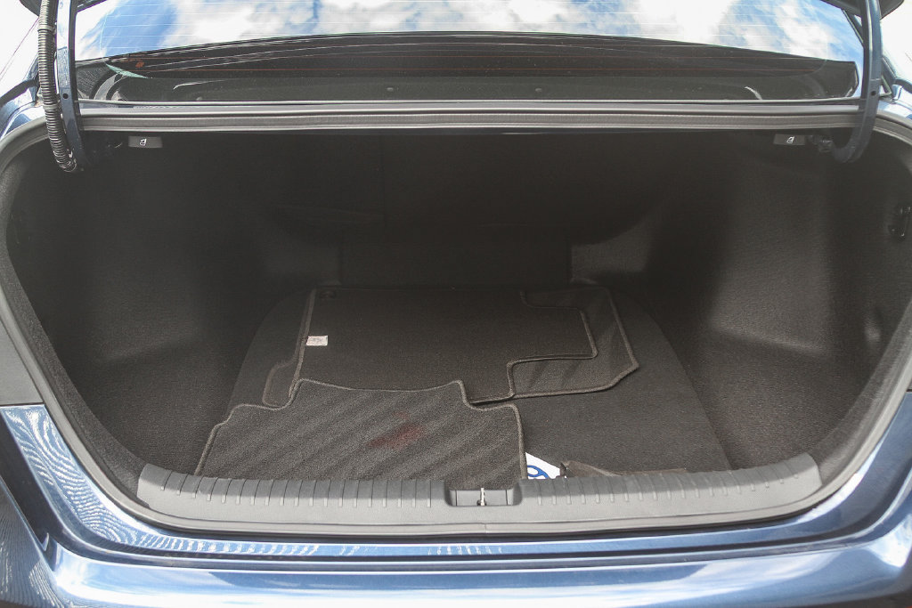 Used 2024 Honda Accord EX image 21
