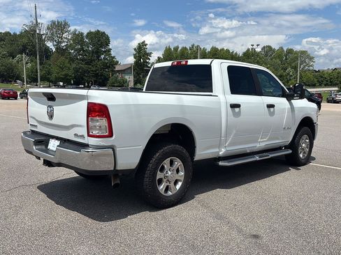 Used 2024 RAM 2500 Big Horn AWD/4WD image 3