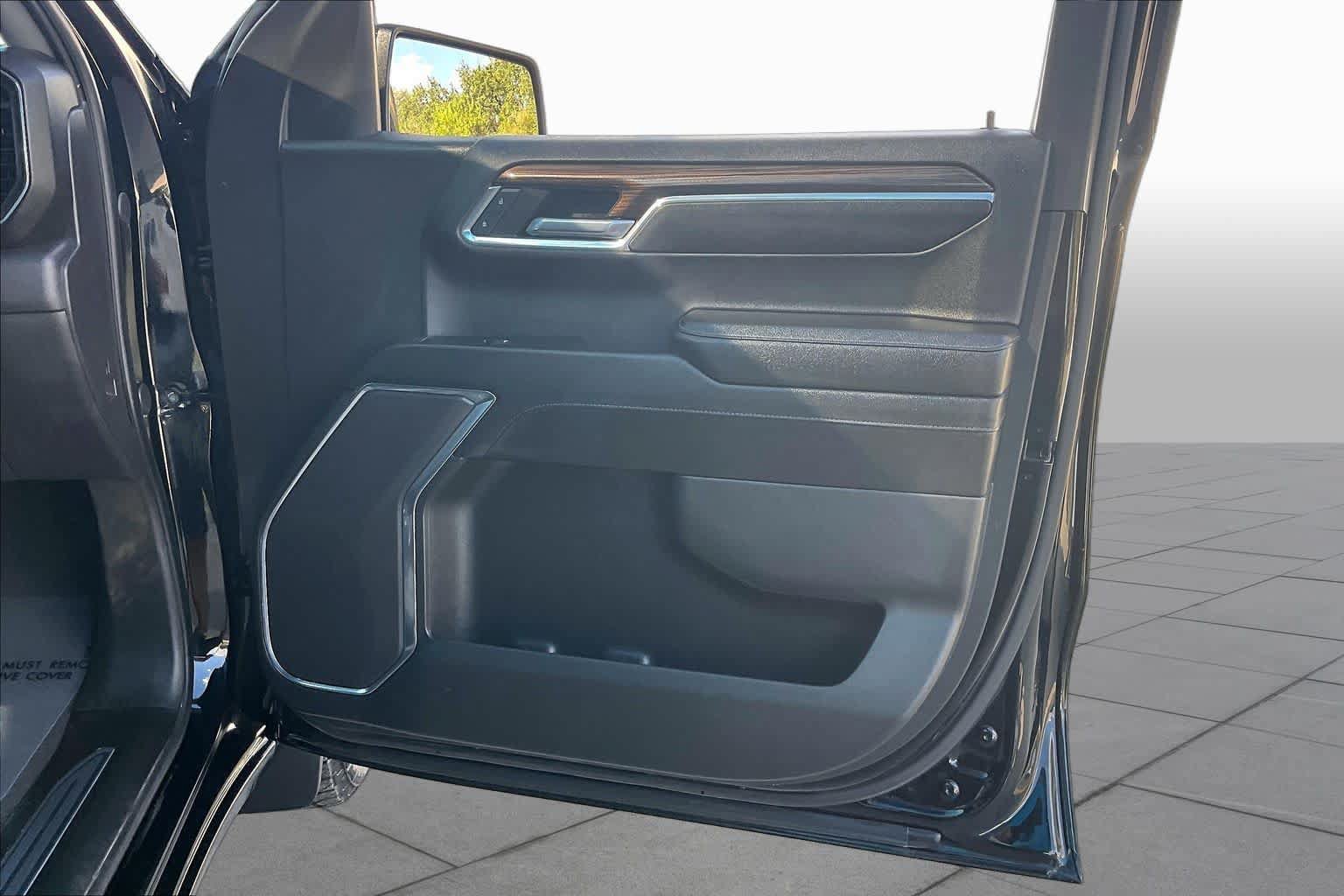 Used 2024 Chevrolet Silverado 1500 RST RWD image 22