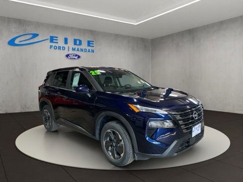 Used 2025 Nissan Rogue SV AWD/4WD image 1