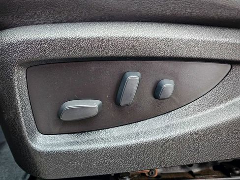 Used 2017 GMC Sierra 3500 Denali w/ Duramax Plus Package image 17