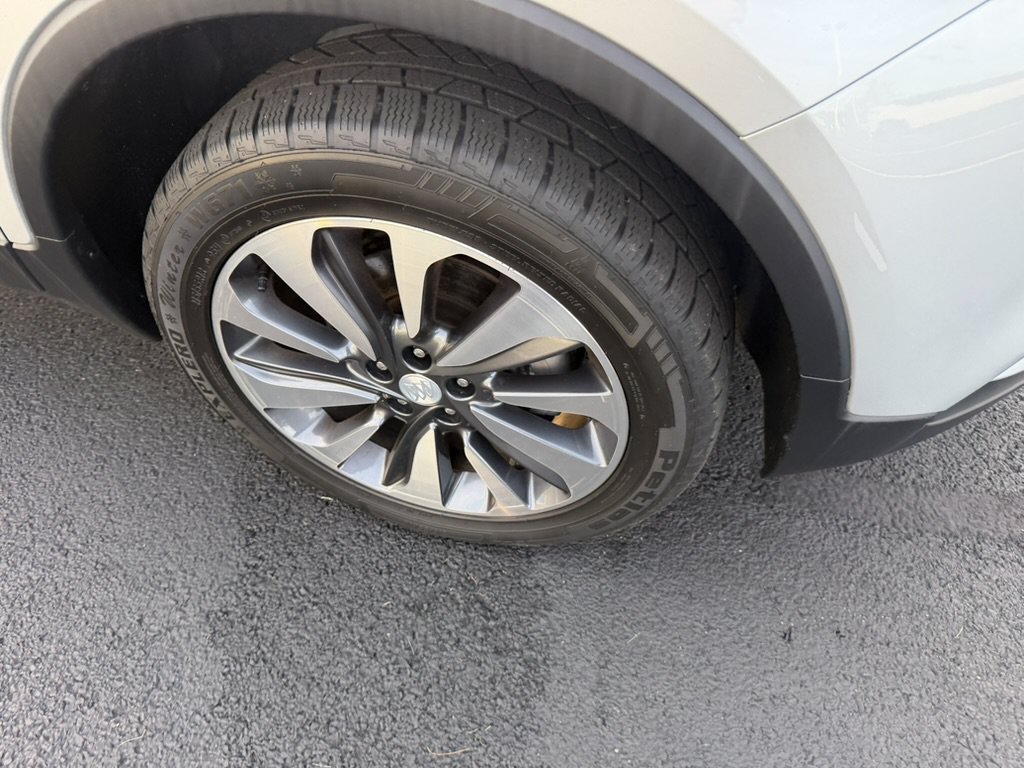Certified 2022 Buick Encore Preferred AWD/4WD image 10