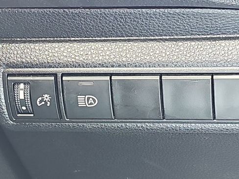 Used 2023 Toyota Corolla LE FWD image 17