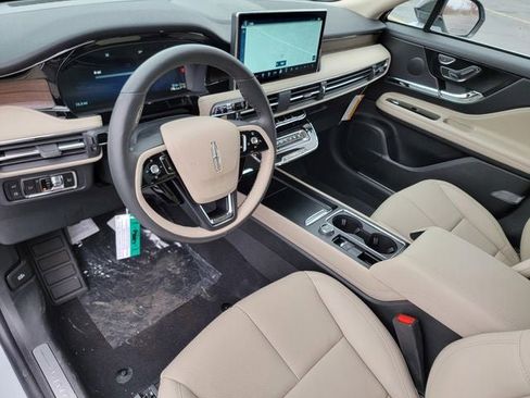 New 2026 Lincoln Corsair Grand Touring image 18