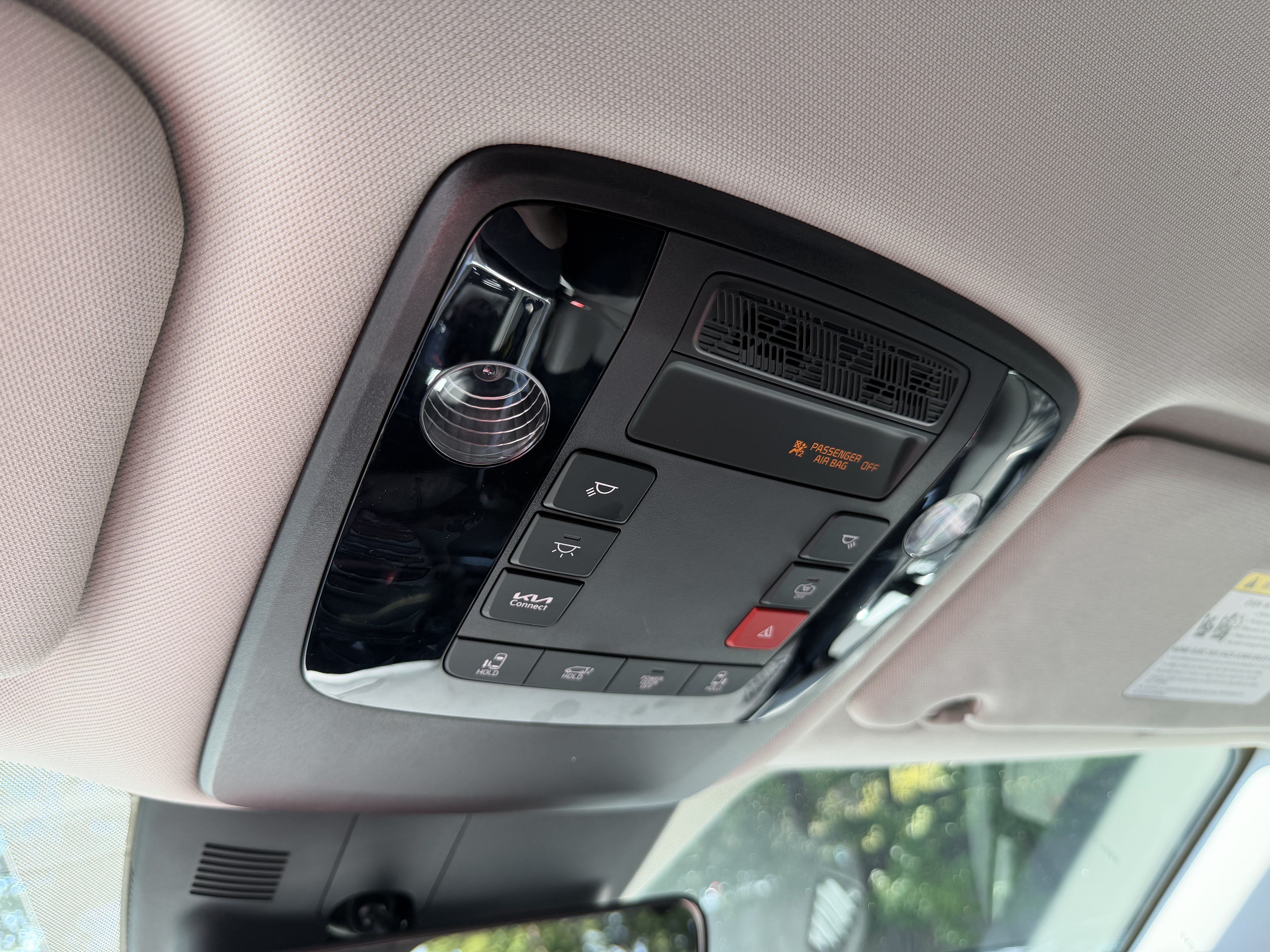 Certified 2026 Kia Carnival EX FWD image 29