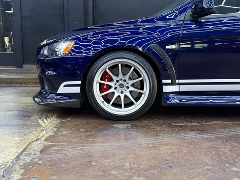 Used 2014 Mitsubishi Lancer Evolution GSR image 4