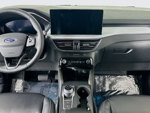 Used 2024 Ford Escape Platinum image 34