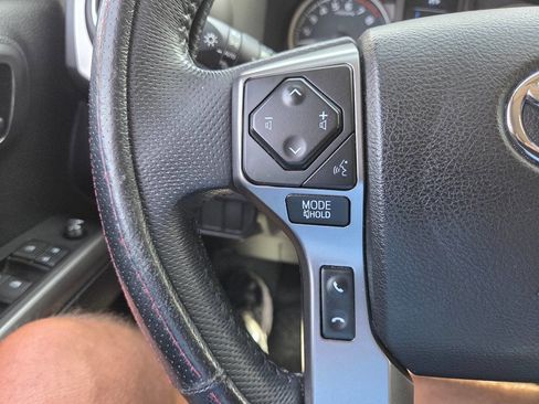 Used 2021 Toyota Tacoma SR5 AWD/4WD image 14
