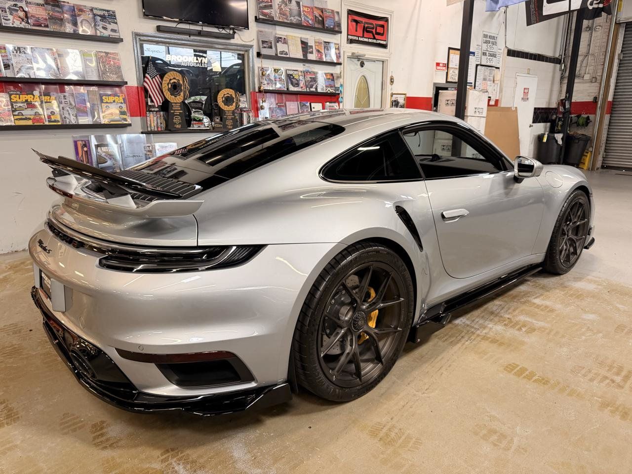 Used 2021 Porsche 911 Turbo S AWD/4WD image 5