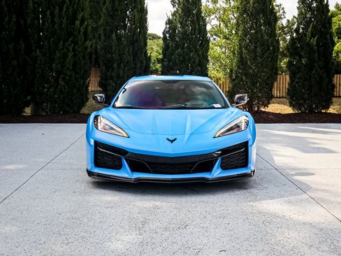 Used 2023 Chevrolet Corvette Z06 w/ Engine Appearance Package RWD image 3
