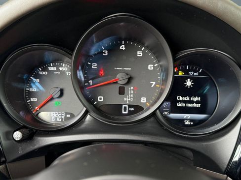 Used 2020 Porsche Macan image 21