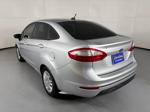 Used 2015 Ford Fiesta S FWD image 6