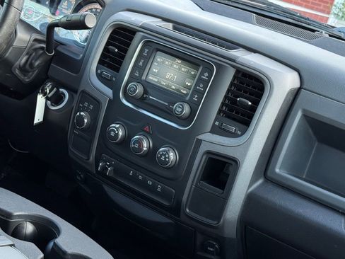 Used 2016 RAM 2500 Tradesman w/ Chrome Appearance Group image 25