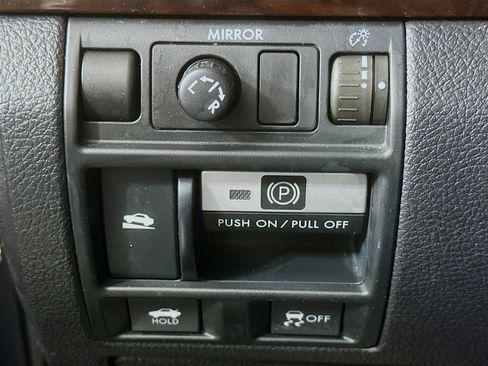 Used 2014 Subaru Legacy 2.5i Limited image 17