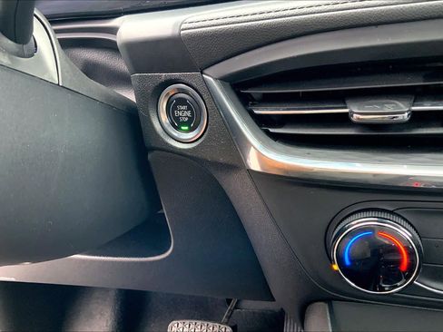 Used 2025 Buick Encore GX Preferred AWD/4WD image 33