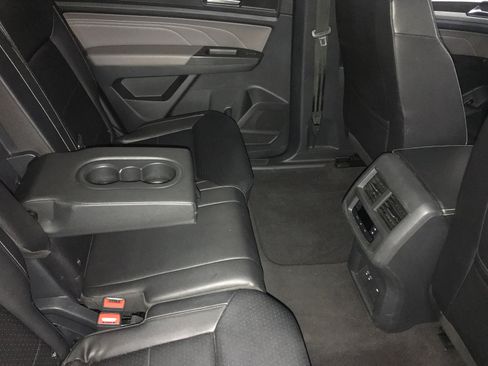 Used 2023 Volkswagen Atlas SE w/ Panoramic Sunroof Package image 14