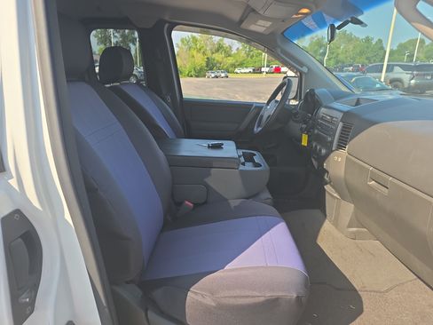 Used 2005 Nissan Titan XE w/ (W02) Preferred Pkg RWD image 11
