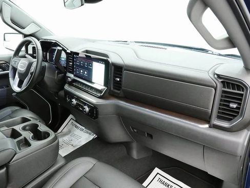 Used 2023 GMC Sierra 1500 SLT image 14