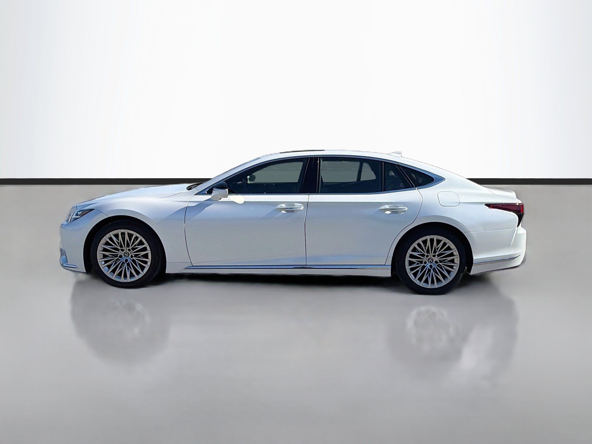 Used 2024 Lexus LS 500 RWD image 2