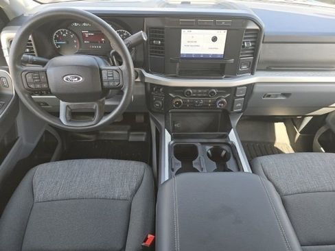 Used 2024 Ford F350 XLT image 5