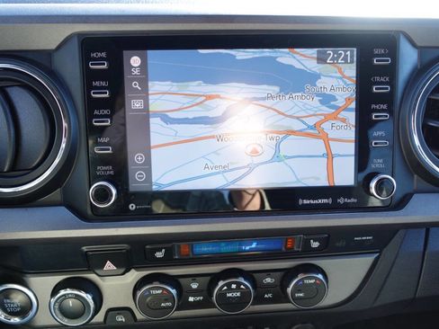 Used 2020 Toyota Tacoma TRD Sport image 36