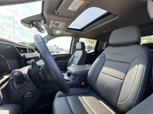 Certified 2025 GMC Sierra 1500 Denali w/ Denali Reserve Package image 28