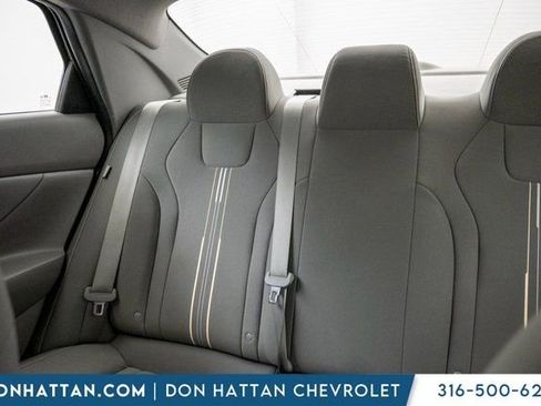 Used 2024 Hyundai Elantra SEL image 20