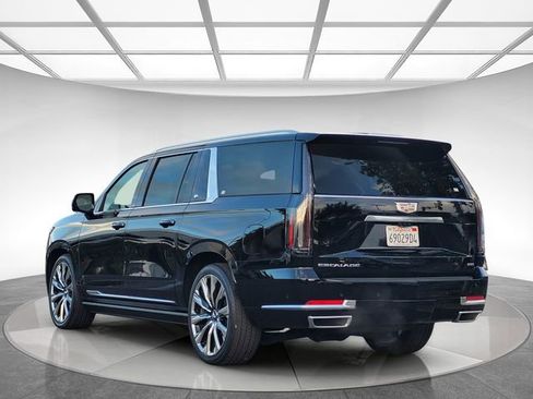 Used 2025 Cadillac Escalade ESV Premium Luxury Platinum image 7