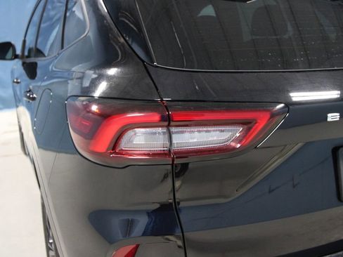 Used 2024 Ford Escape ST-Line Elite image 34