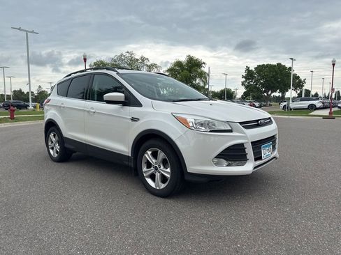 Used 2014 Ford Escape SE w/ Equipment Group 201A AWD/4WD image 3