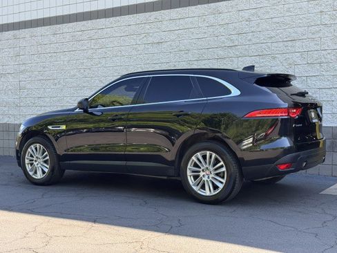 Used 2019 Jaguar F-PACE Prestige AWD/4WD image 2