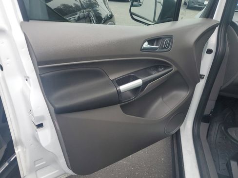 Used 2019 Ford Transit Connect XLT FWD image 12