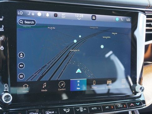 Used 2022 Jeep Grand Wagoneer Series III w/ Flexible Seating Group AWD/4WD image 17