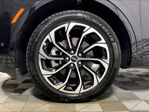 Used 2024 Lincoln Nautilus Reserve image 8