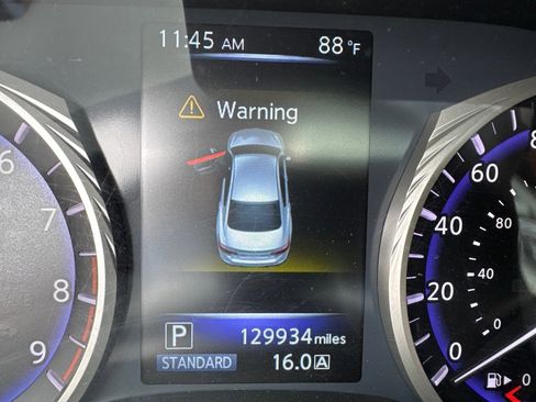 Used 2015 INFINITI Q50 Premium w/ Deluxe Touring Package AWD/4WD image 10