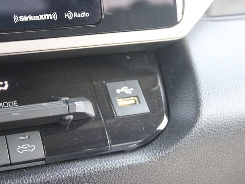 Used 2023 Toyota Tundra SR5 w/ SR5 Convenience Package AWD/4WD image 42