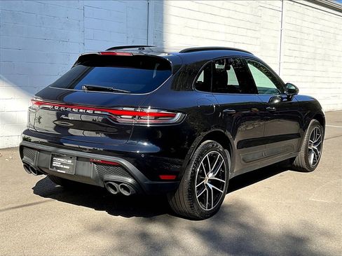 Certified 2025 Porsche Macan image 17