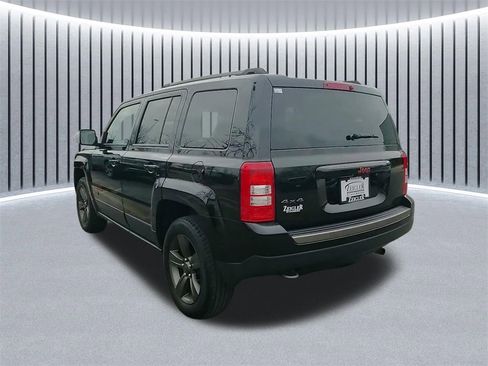 Used 2016 Jeep Patriot 75th Anniversary w/ Power Value Group image 11