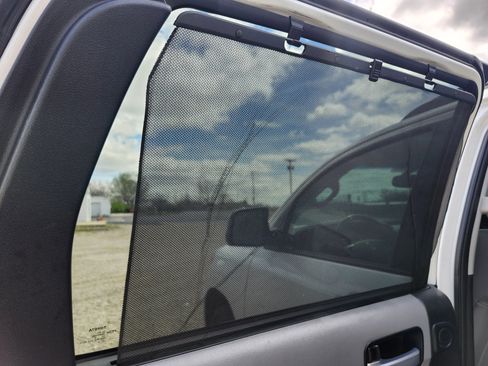 Used 2016 Toyota Sequoia Platinum image 18