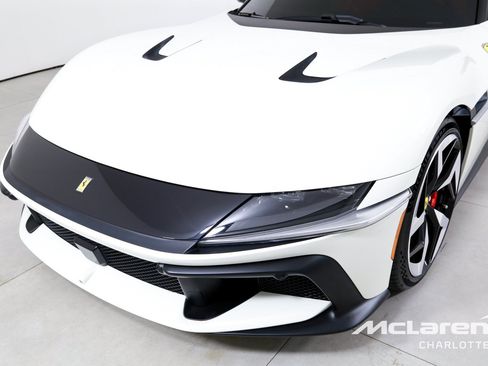 Used 2025 Ferrari 12Cilindri RWD image 32