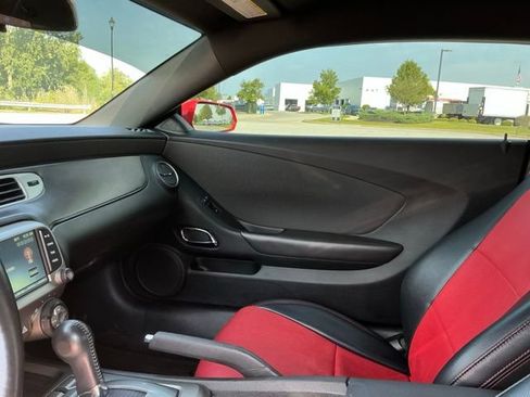 Used 2014 Chevrolet Camaro LT RWD image 25