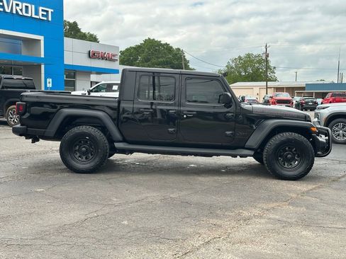 Used 2020 Jeep Gladiator Sport w/ Quick Order Package 24S AWD/4WD image 4