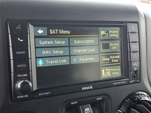 Used 2014 Jeep Wrangler Unlimited Sahara image 17