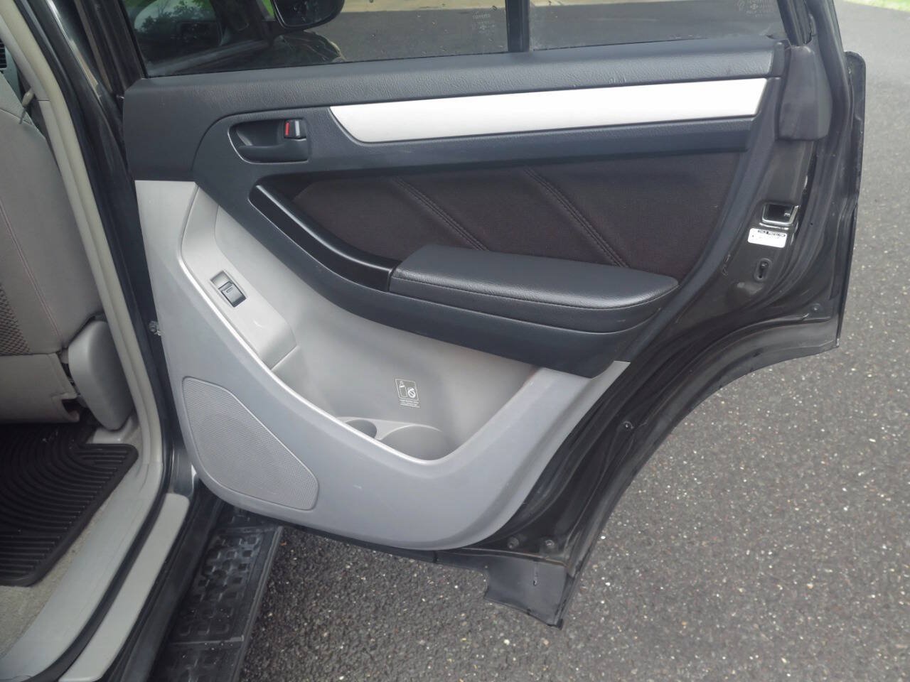 Used 2007 Toyota 4Runner SR5 AWD/4WD image 25